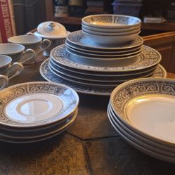 Royal M. "Empire" dinner ware