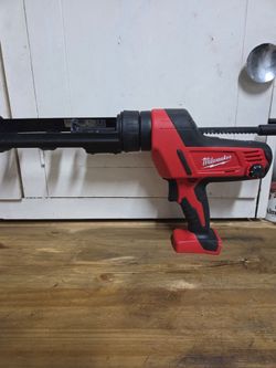 Milwaukee 2640-20 18v Caulk Gun 10oz Tool Only