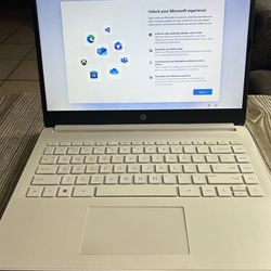 HP 14 Laptop Snowflake White