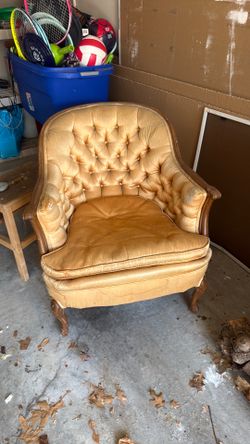 FREE photo prop chair