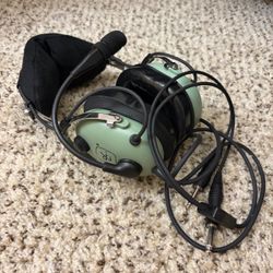 David Clark H10-13.4 Aviation Headset - Excellent Condition