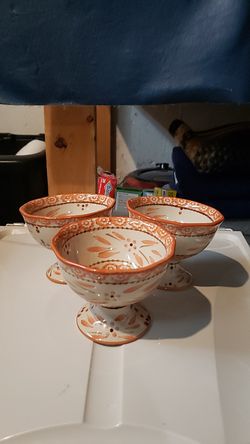 3 Temptations dessert bowls