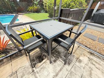Modern Outdoor Patio