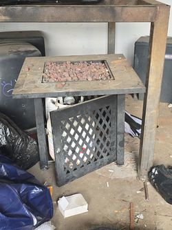 Gas fire pit table