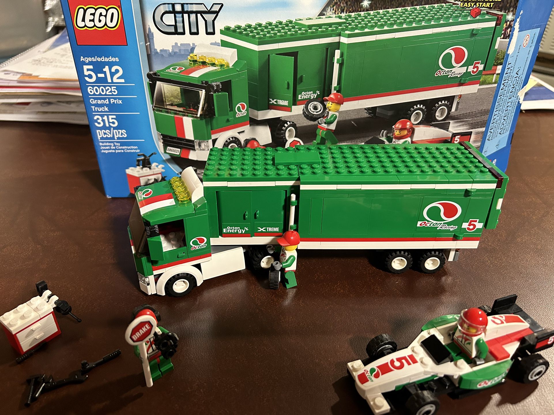 Lego City 60025 Grand Prix Truck With Race Car