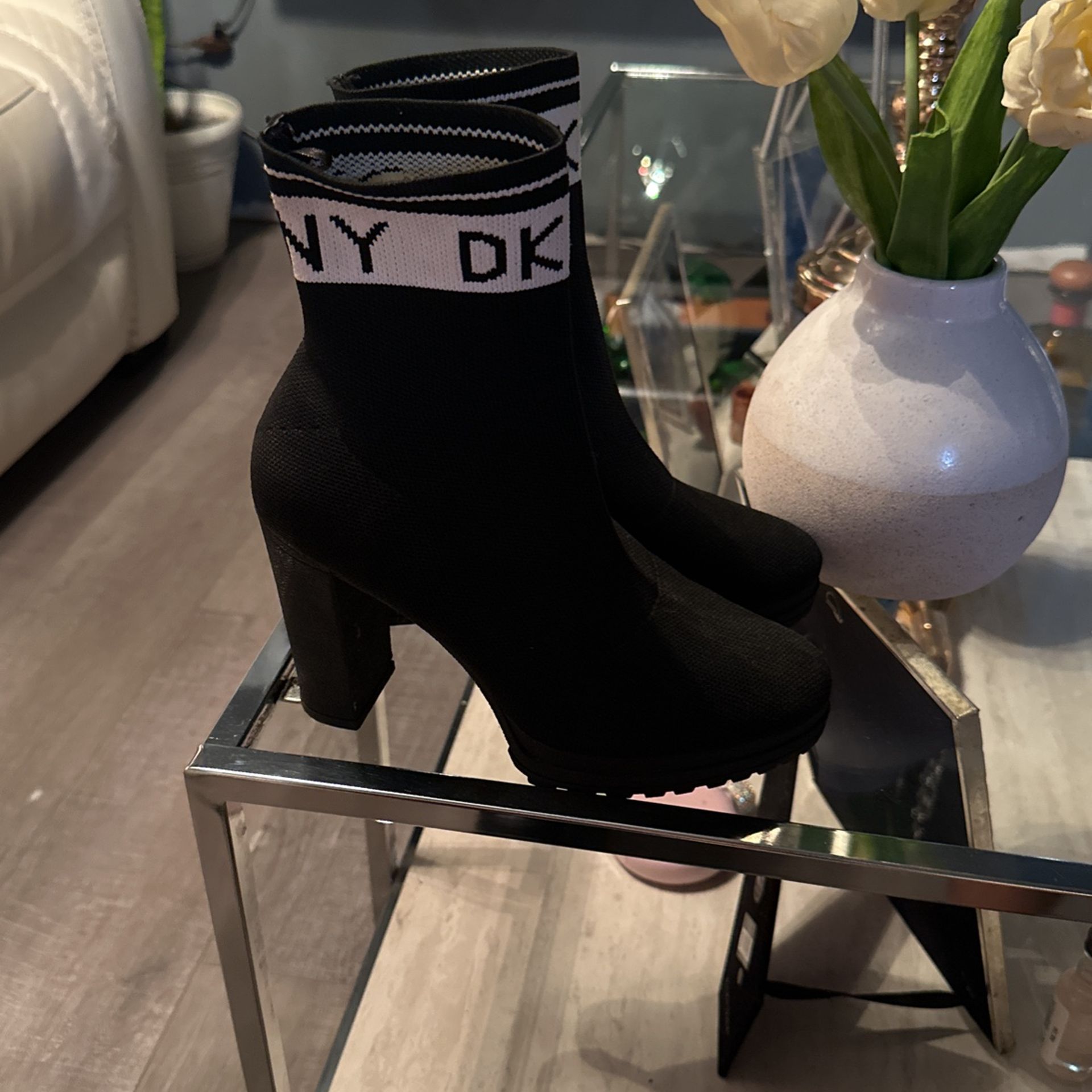NY dK Boots Women