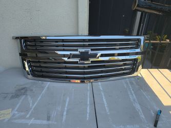2015-2016-2017-2018-2019 CHEVY TAHOE LTZ LT FRONT GRILLE OEM USED