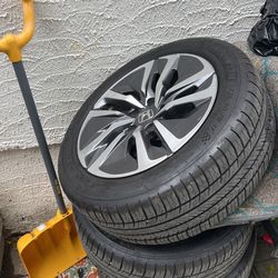 2018 Honda Accord Rims & Tire