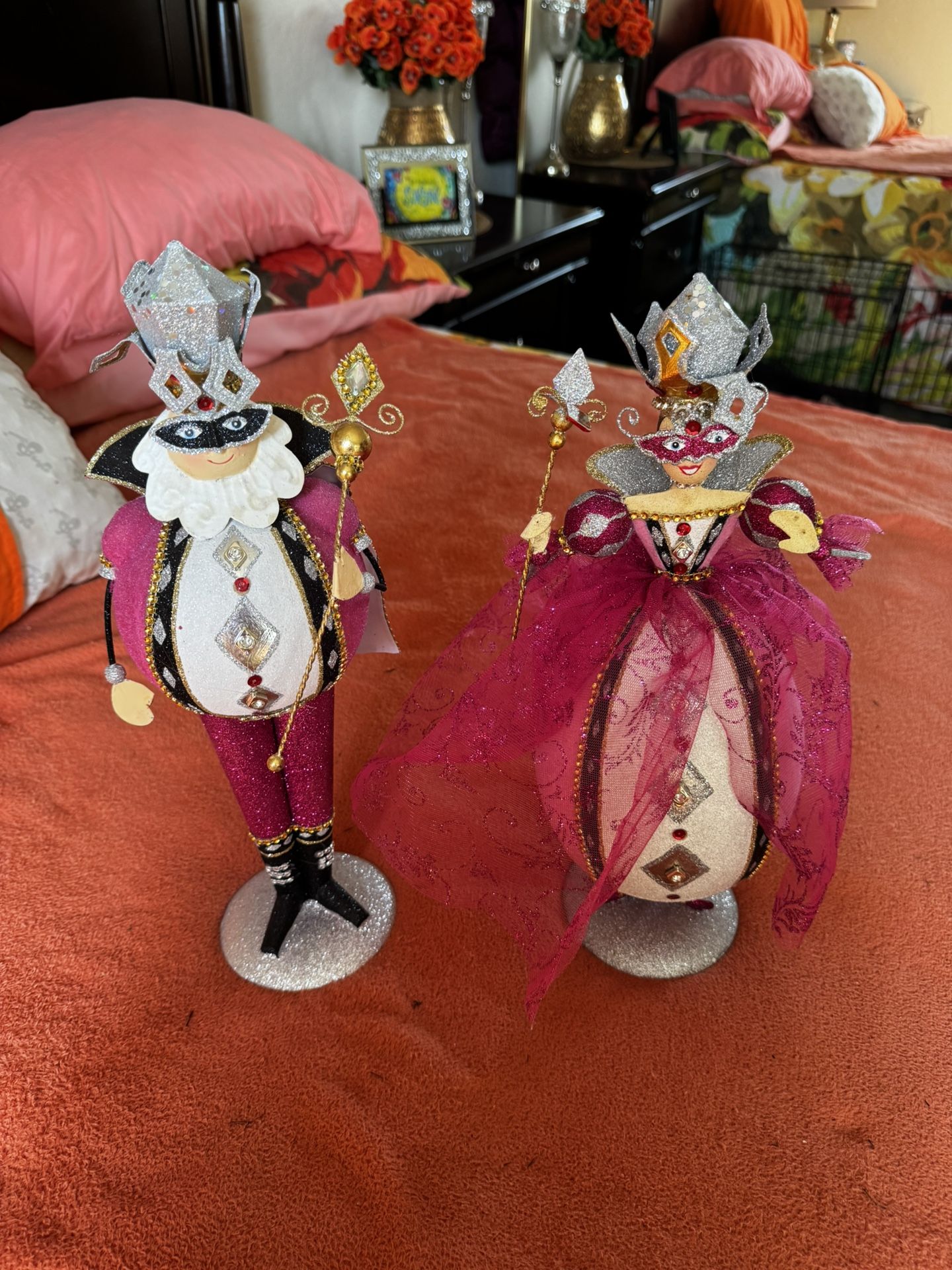 King And Queen Masquerade Figurines
