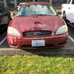 2004 Ford Taurus