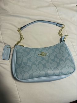 Women’s coach purse/ handbag