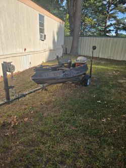 : 14ft Fiberglass Pirogue & Trailer Package – no title