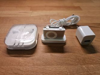 iPod shuffle bundle - yes, it is still available to buy!