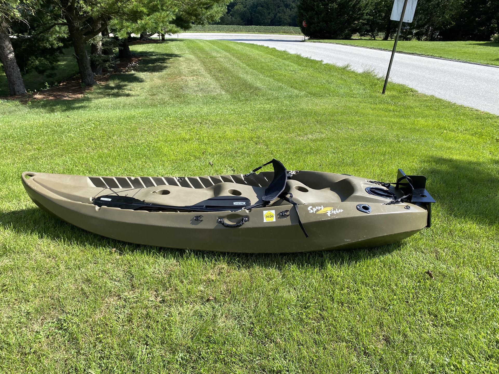 10ft 3 Person Fishing Kayak With Motor Mount500lb Capacity 