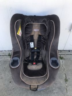 GRACO CAR SEAT