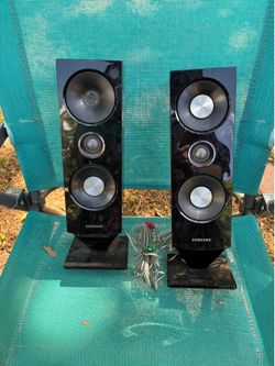 Two Samsung Speakers.   $10 for both.    South Austin.