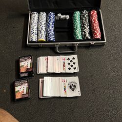 Texas Hold’Em Poker Set.  USED. 