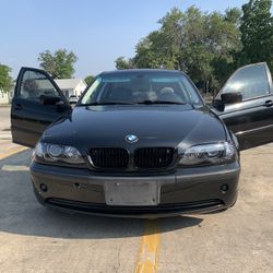 2005 BMW 325i