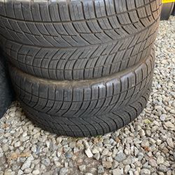 265/35/18. I have two tires in great condition. They have no patches no cracks.