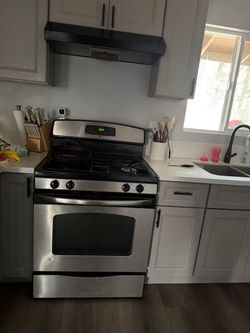 GE Stainless Steel Gas Range Stove