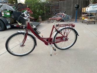 Breezer Uptown 8 Bicycle