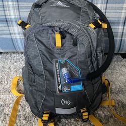Hydration Backpack - High Sierra