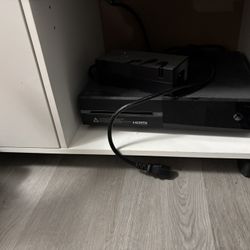 New Xbox Hardly Used 