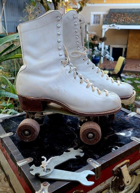1940’s Chicago Roller Skate Co.& 87 Wood Wheels for Sale in Seattle