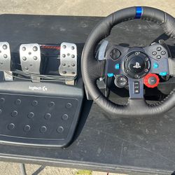 PS4 Steering Wheel And Pedals
