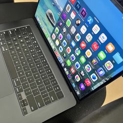 Macbook Air 15 Inch Final Cut 12 Logic Pro 12 Photoshop 