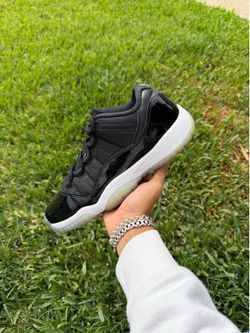 Jordan 11 Low GS “Space Jam” Size 6Y/7.5W