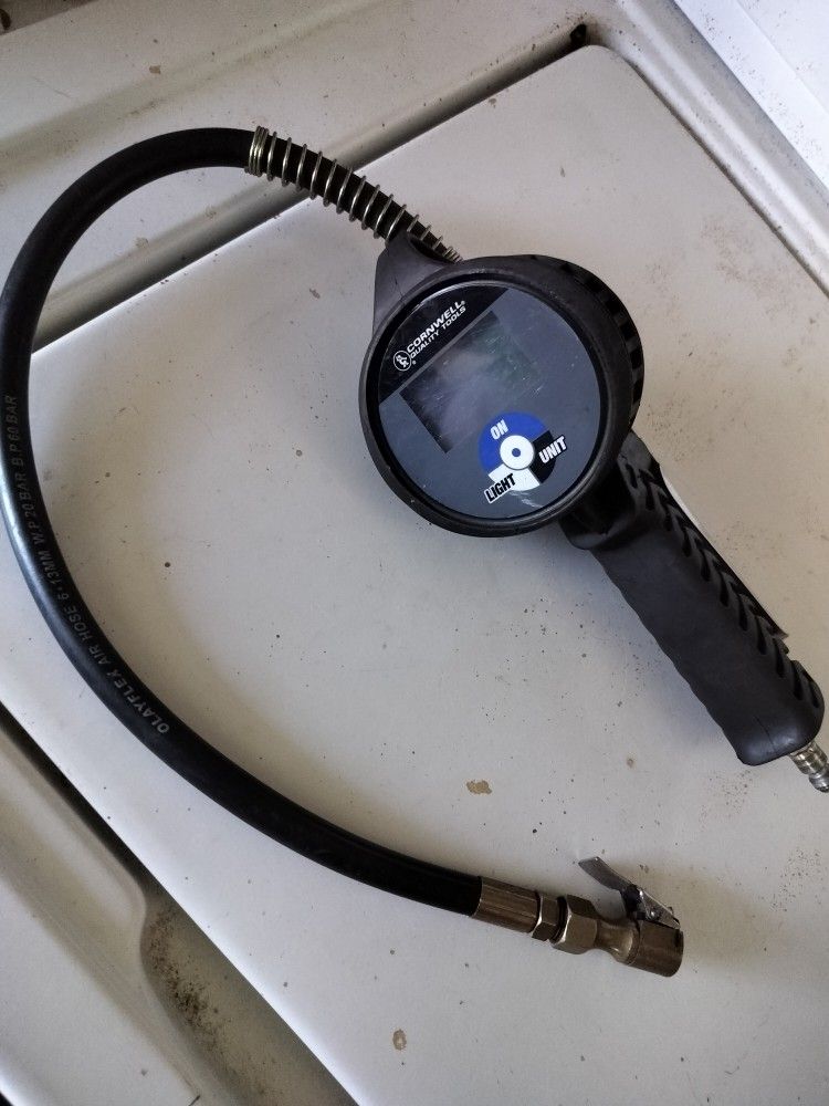 Cornwell Tools Digital Tire Inflator