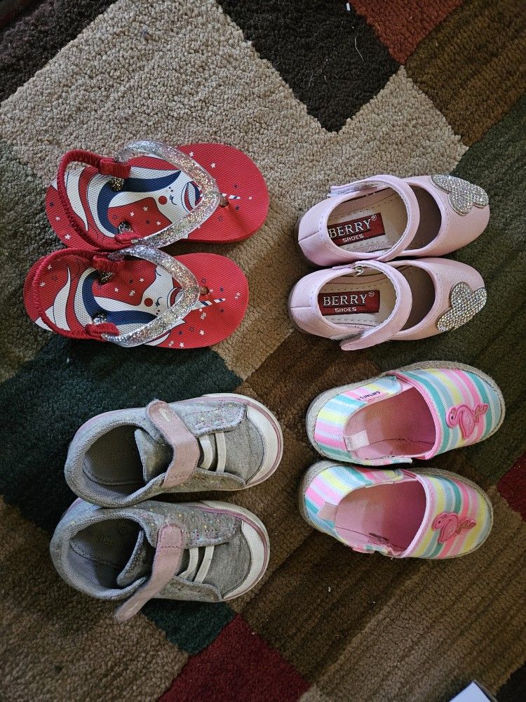 Toddler Shoes - Size 5