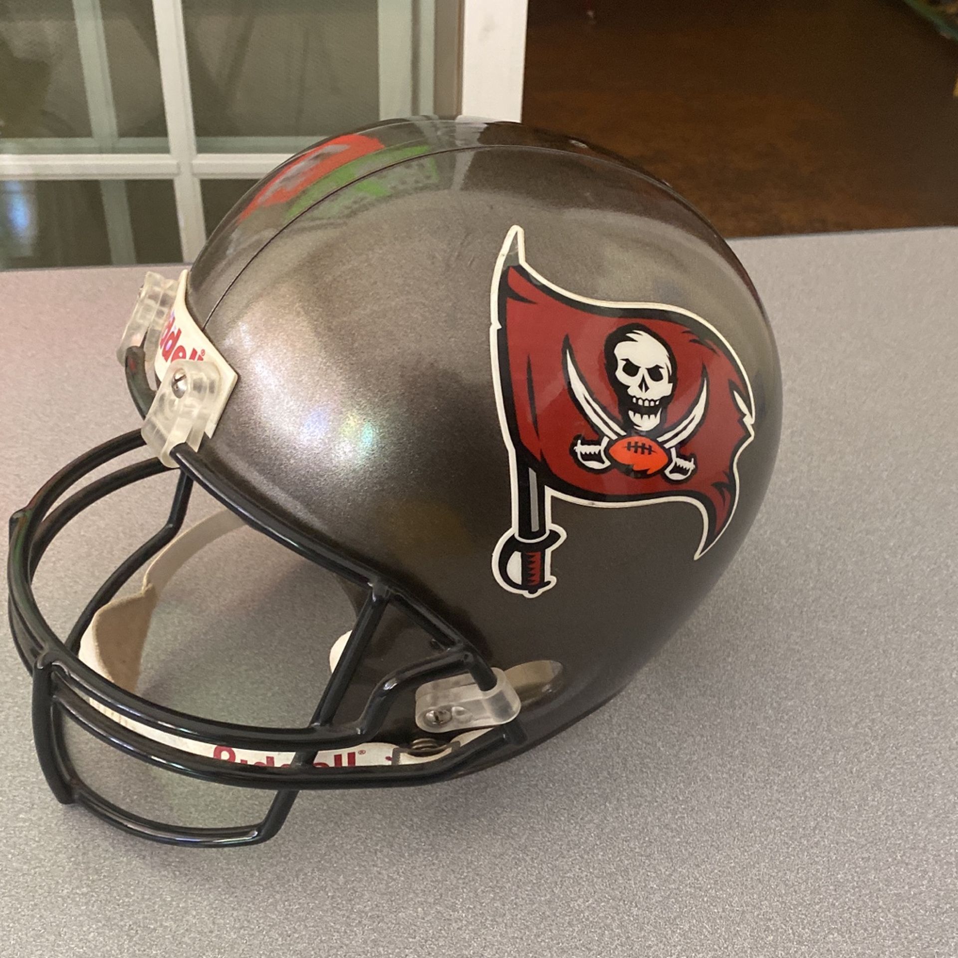 Tampa Bay Buccaneers FULL SIZE helmet