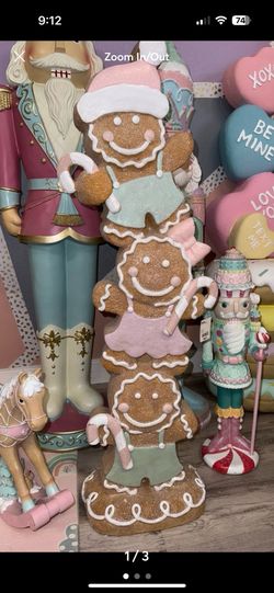 Trios stacked gingerbread
