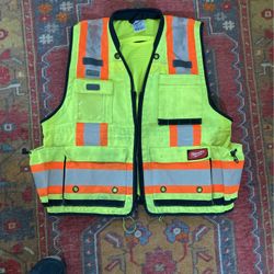 Milwaukee Class 2 Surveyor’s Safety Vest  Sm/Med