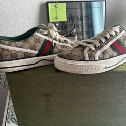 Gucci Sneakers 