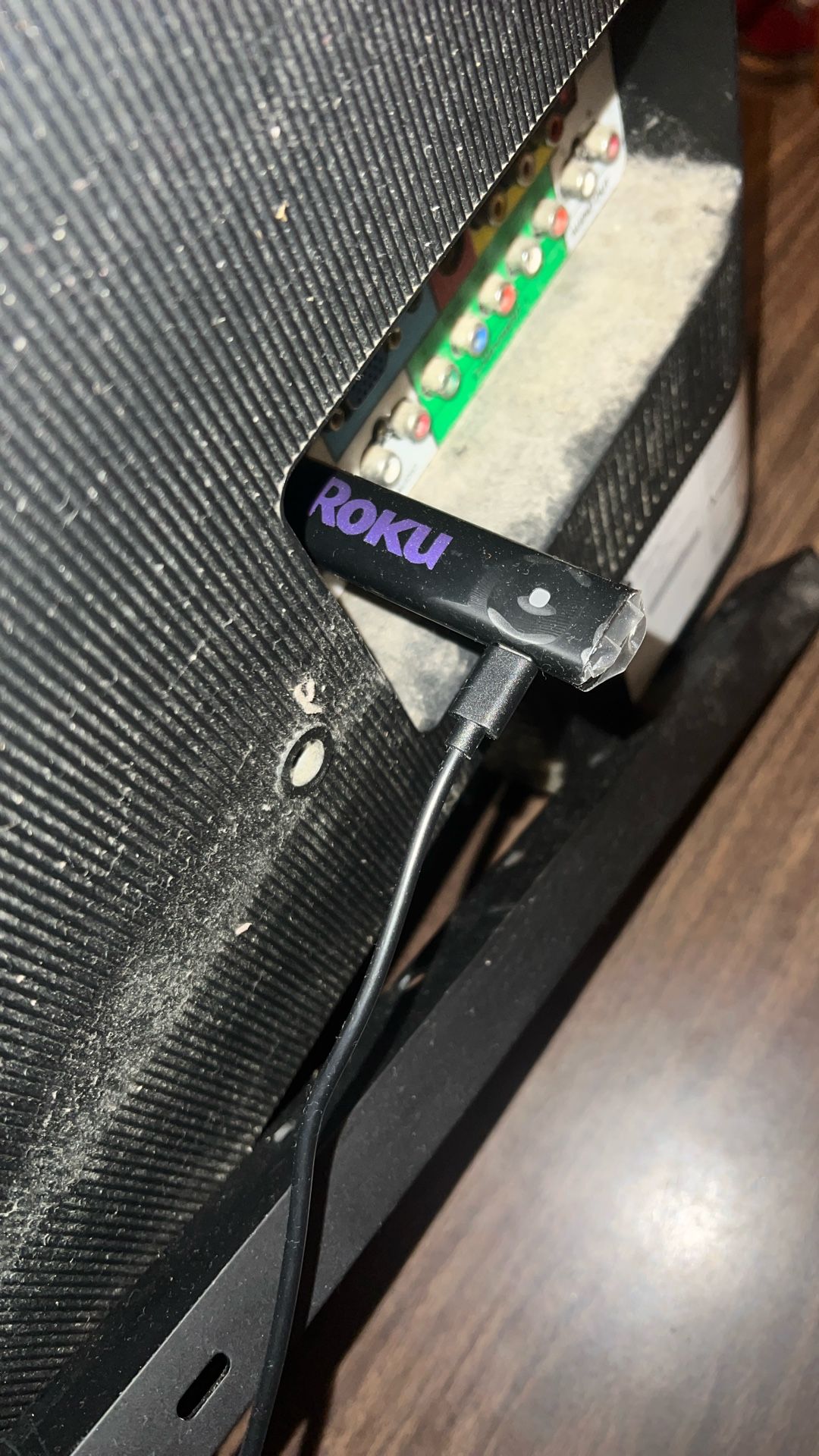 Tv And Roku Adapter