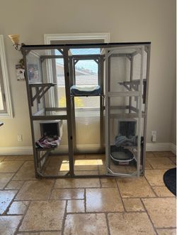 LIKE NEW: Petscosset Large Solid Wood Indoor/Outdoor Catio- Cat Enclosure with Platforms