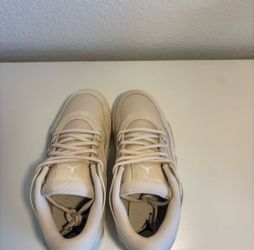 Women’s Air Jordan 4 RM
