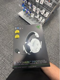 Razer BlackShark V3 Pro Wireless Gaming Headset