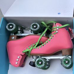 Moxi Skates Size 5