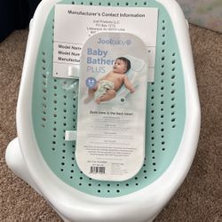 Brand New****Baby Bather Plus 