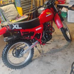 1983 Honda XL250R Dirt Bike 700 G You