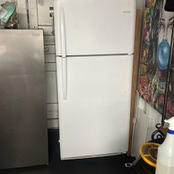 Frigidaire refrigerator