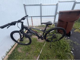 Gt avalanche mountain bike