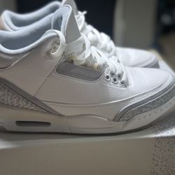 Men’s Air Jordan 3 Retro ***Size 9*** 