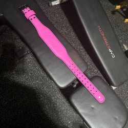 NEW Ironbull Strength Women’s Small Weightlifting Fitness Belt Fitness