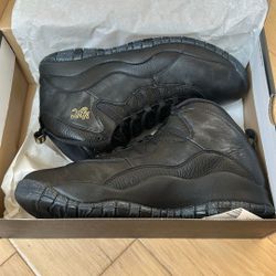 Size 11 Air jordan Retro 10