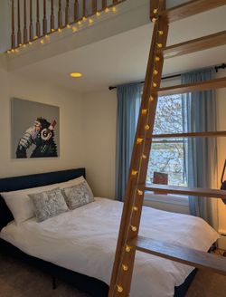 Nice Queen Bed